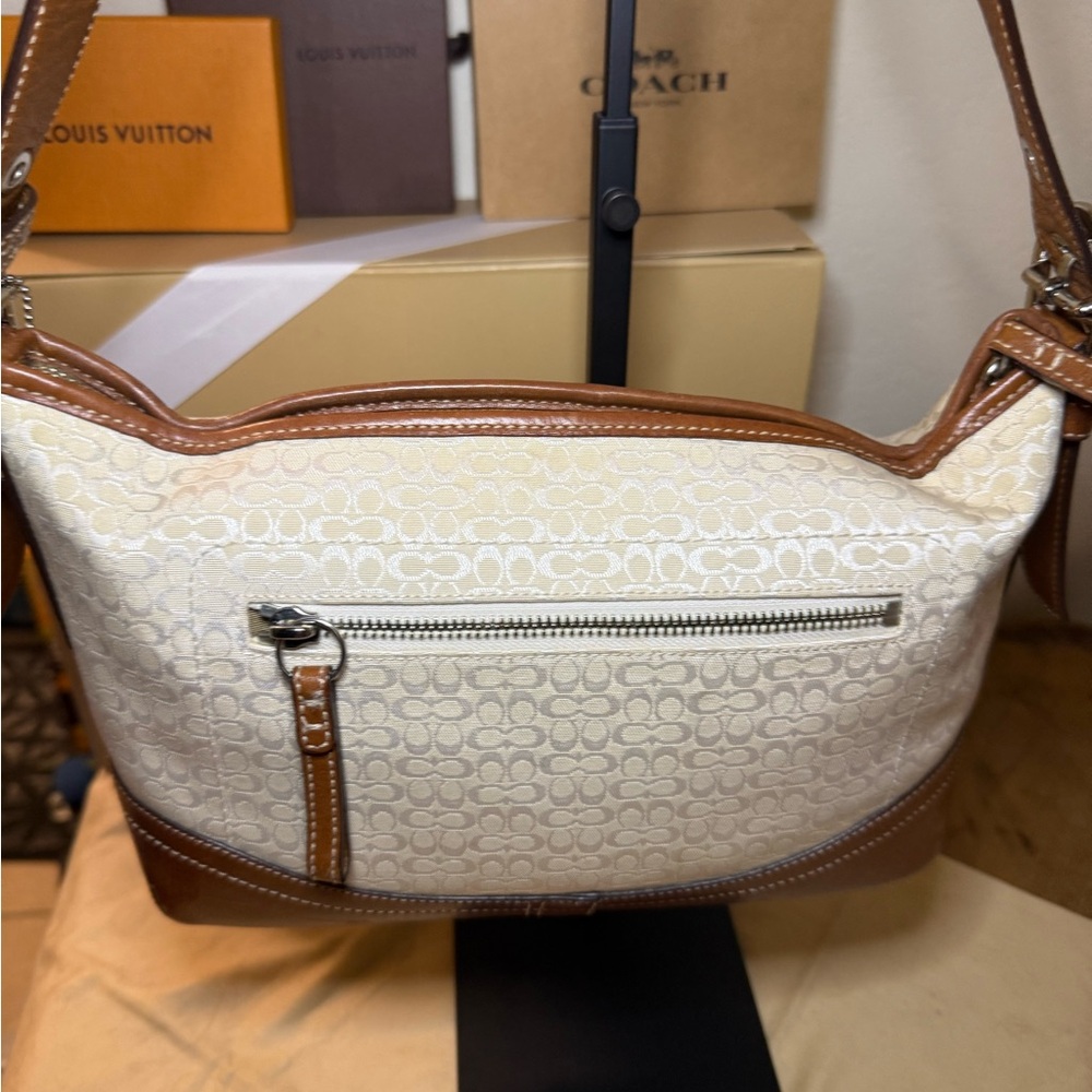 Coach Micro C Handbag and Wristlet - Picture 4 of 12